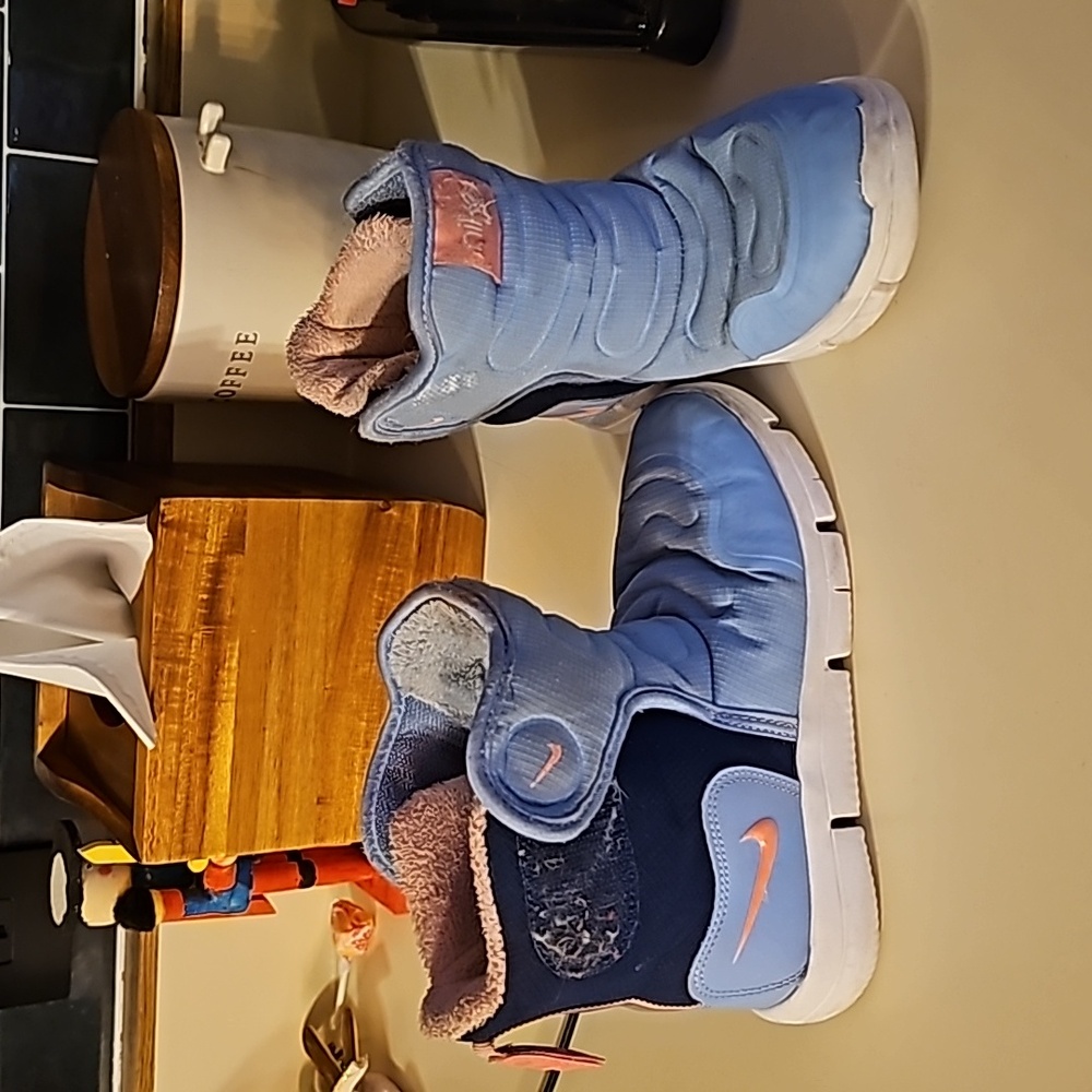 Nike snowboots